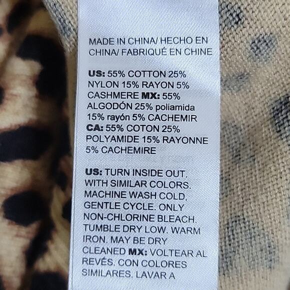 Chico's Leopard Print VNeck Tunic Sweater Size Small S - Picture 4 of 6